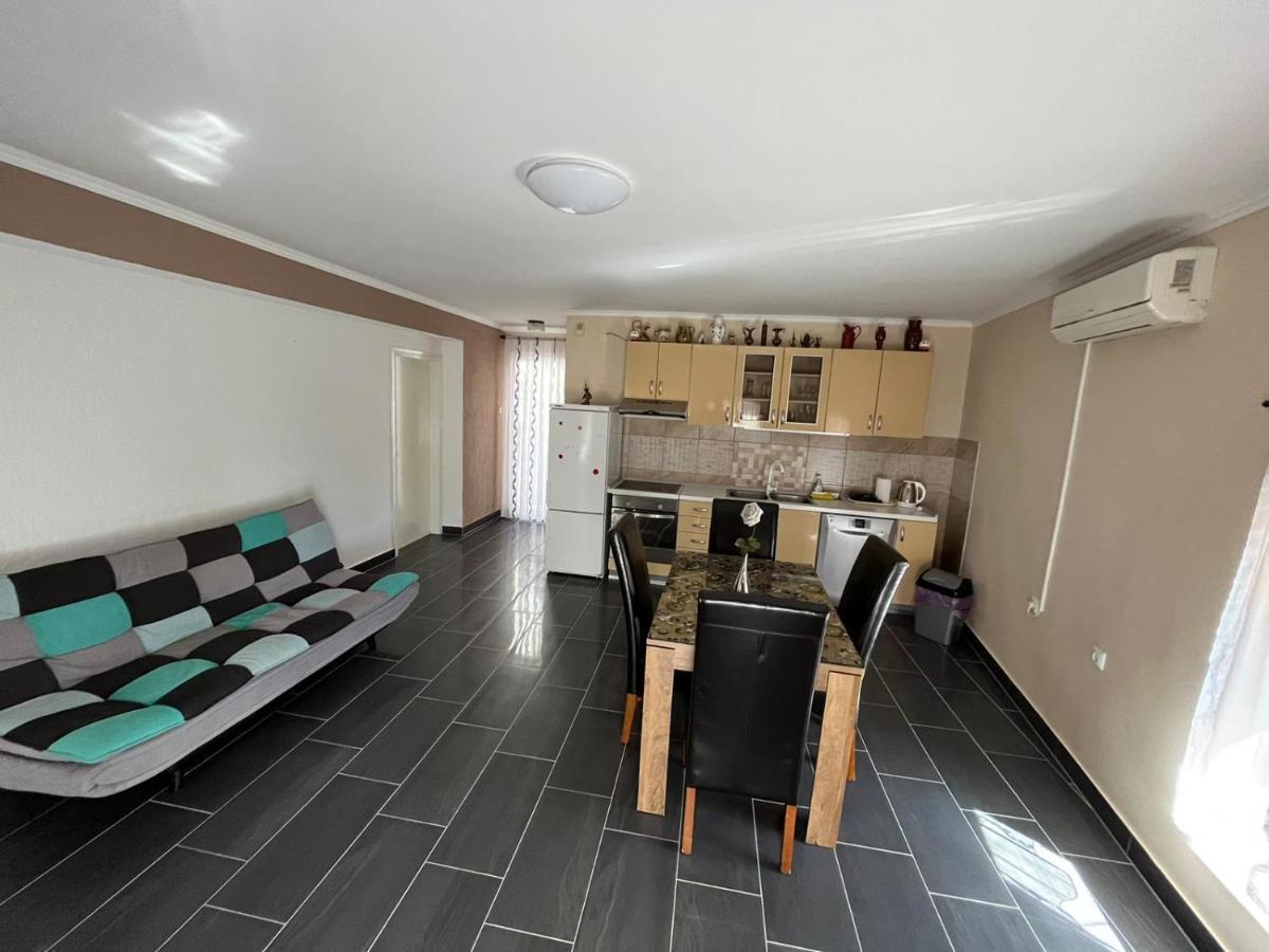 Old Town Apartment ميدولين المظهر الخارجي الصورة