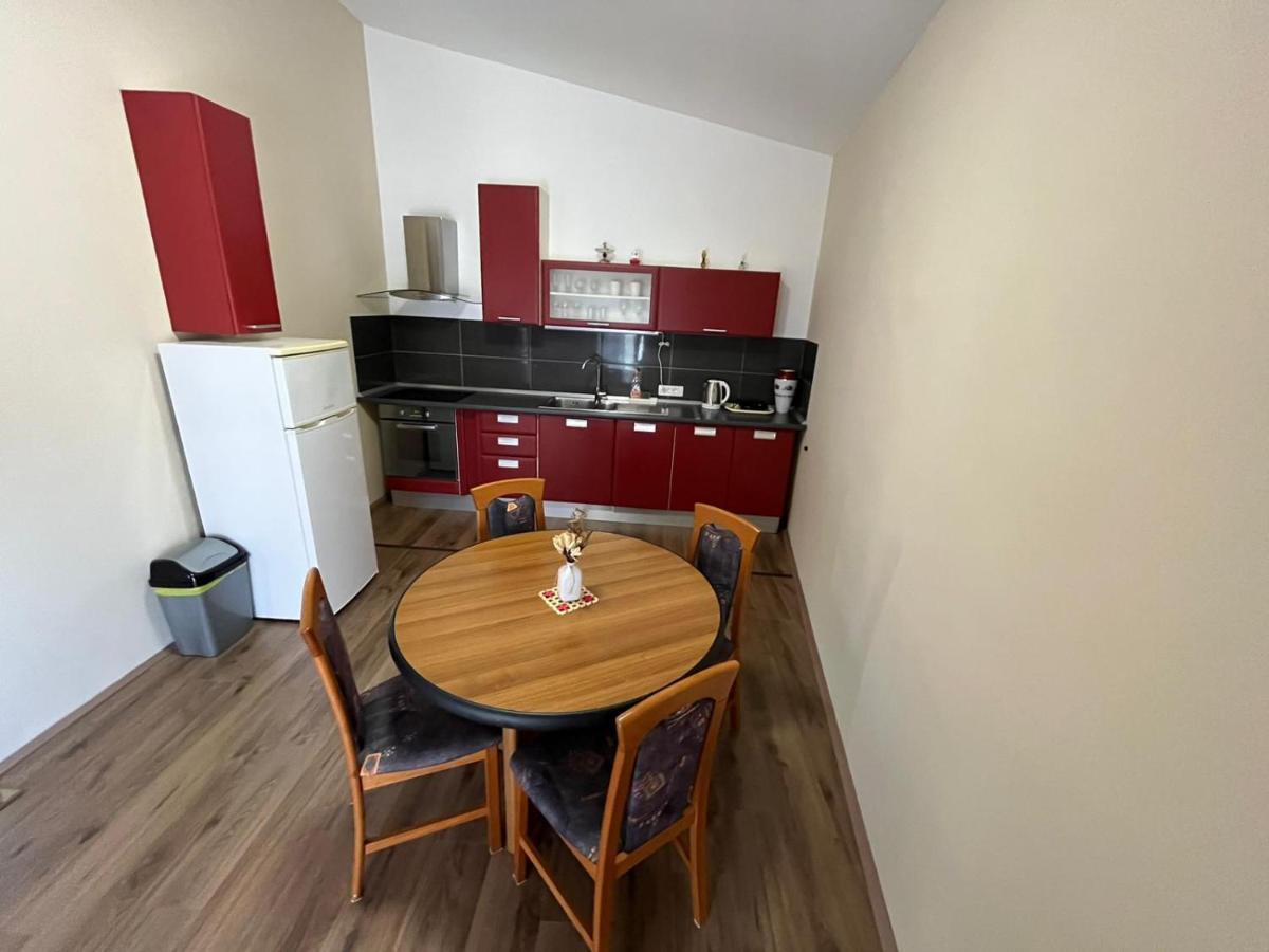 Old Town Apartment ميدولين المظهر الخارجي الصورة