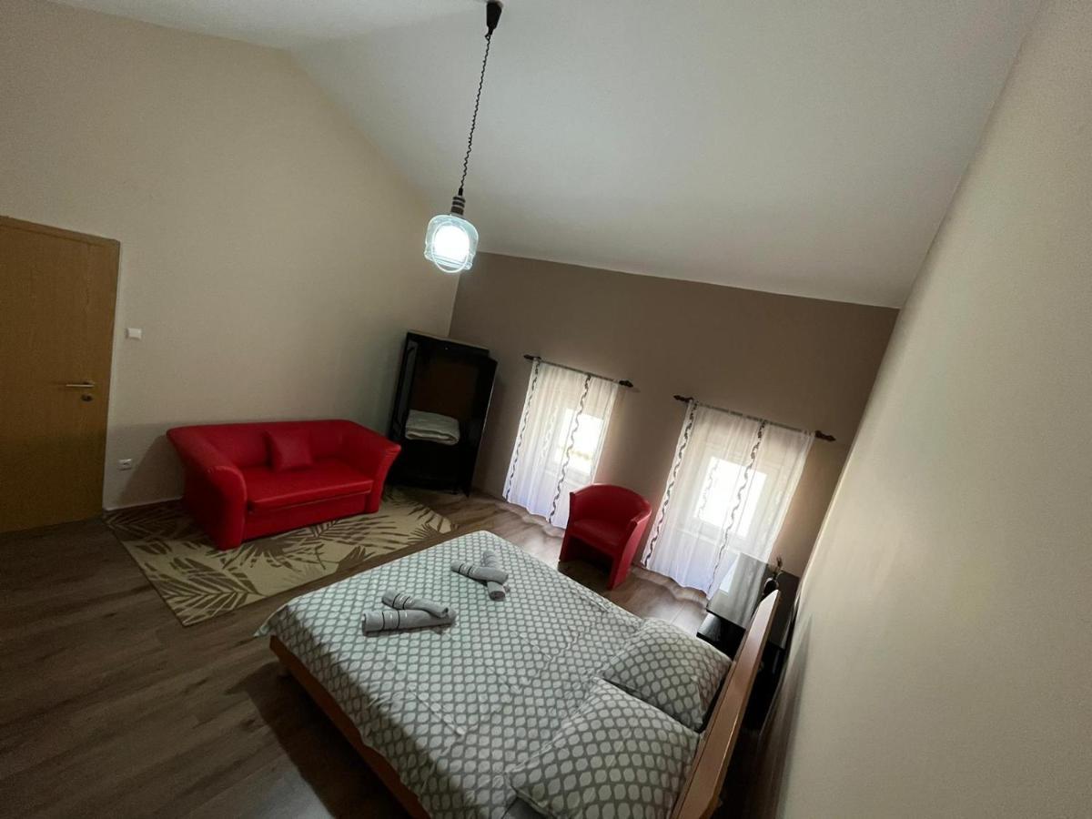 Old Town Apartment ميدولين المظهر الخارجي الصورة